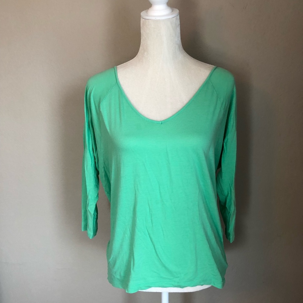 Express 3/4 Sleeve Tee